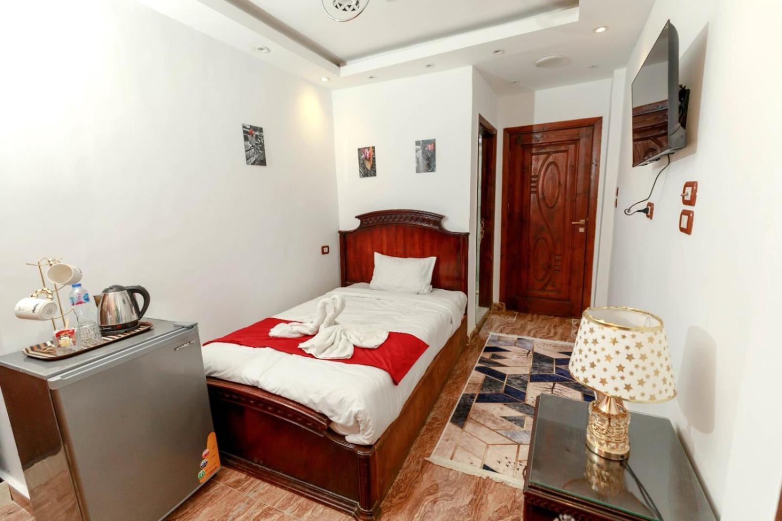 Middle East Pyramids Hotel Kafrat al Jabal Luaran gambar
