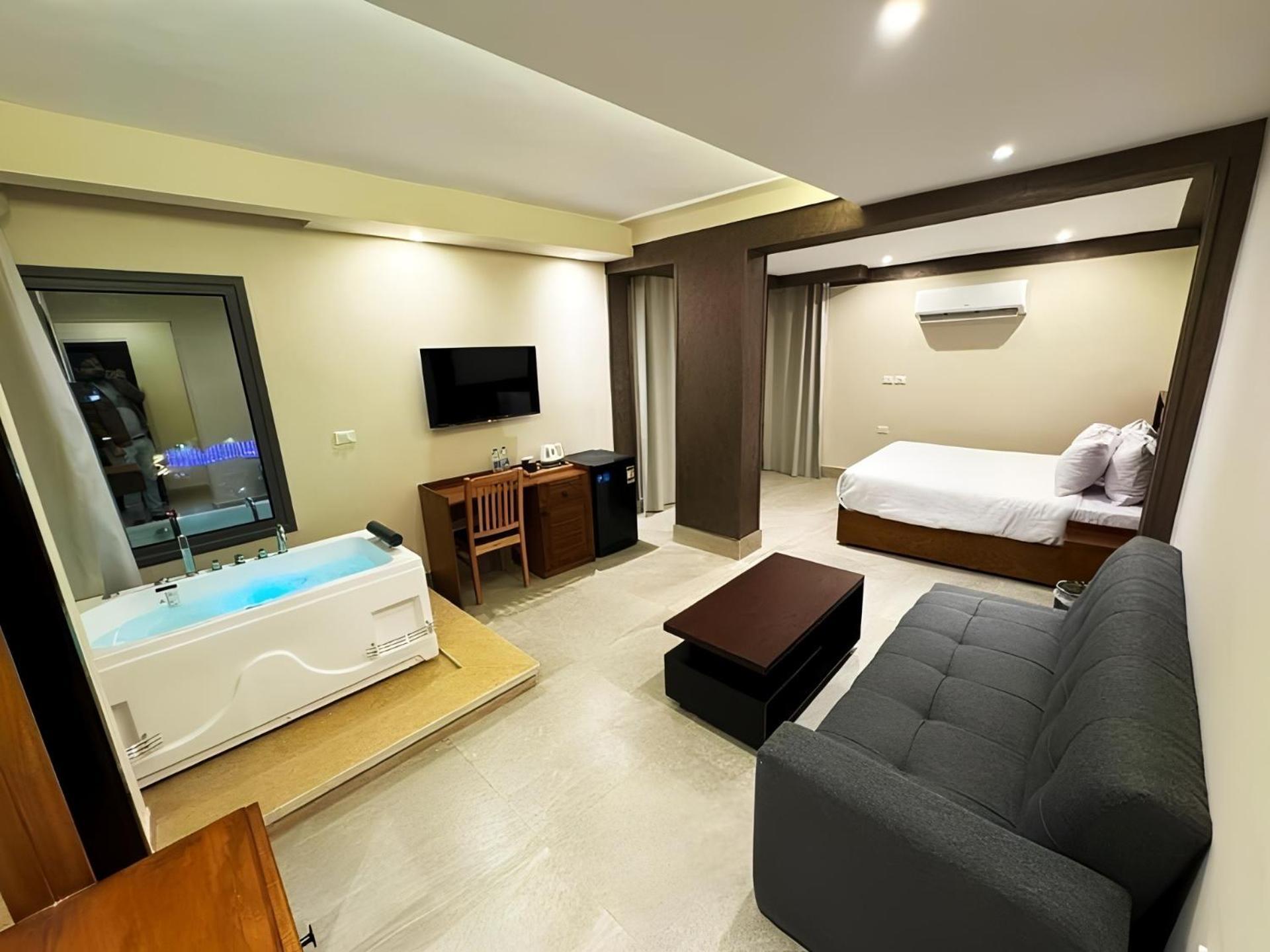 Middle East Pyramids Hotel Kafrat al Jabal Luaran gambar